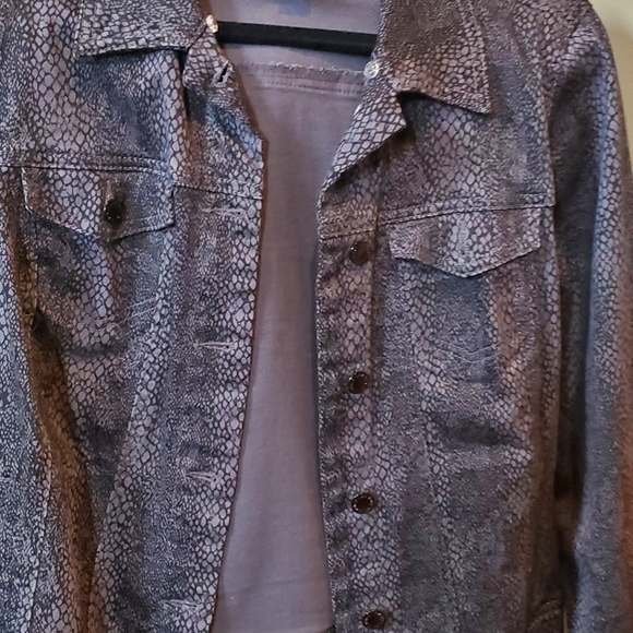 Jones of New York Pant Suit - Picture 2 of 9